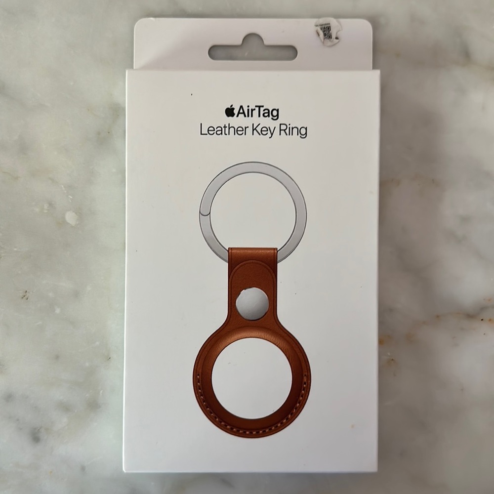 AirTag Apple leather key ring